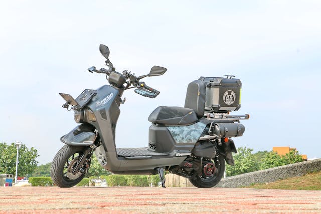 Moto électrique adulte